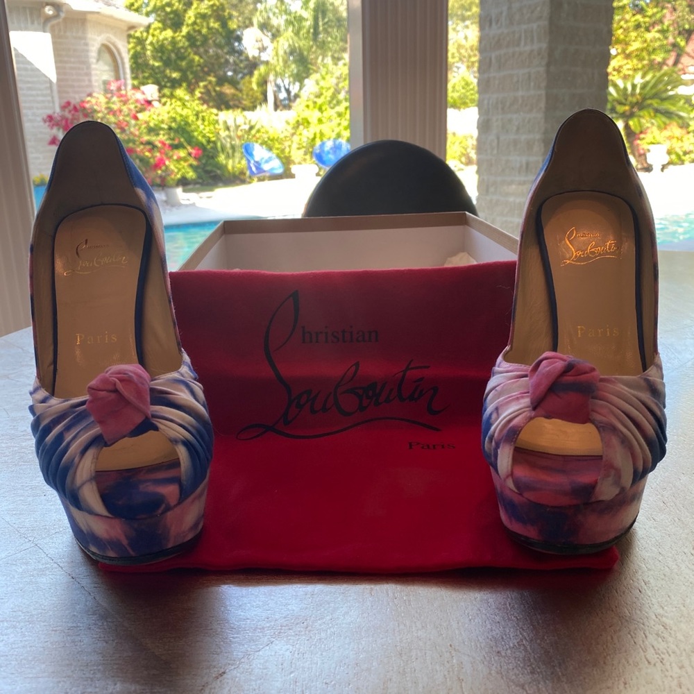 Christian Louboutin Jenny Pump 150 Bazin